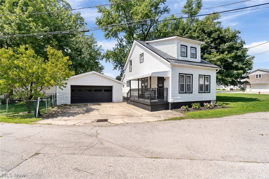 1440 3rd Street Lakemore OH 44250