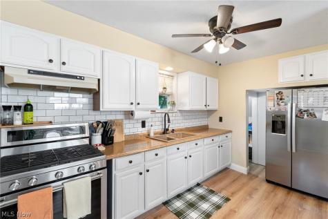 1440 3rd Street Lakemore OH 44250