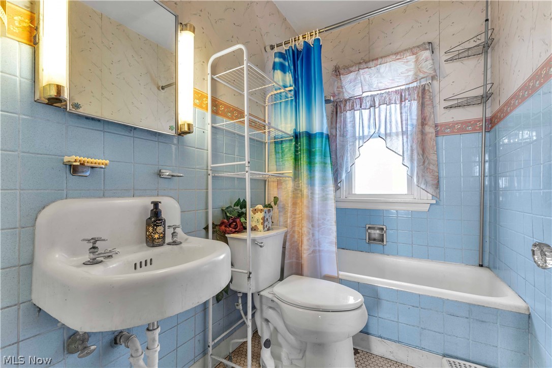 13019 Gilmore Avenue Cleveland OH 44135