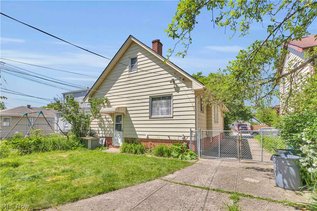 13019 Gilmore Avenue Cleveland OH 44135