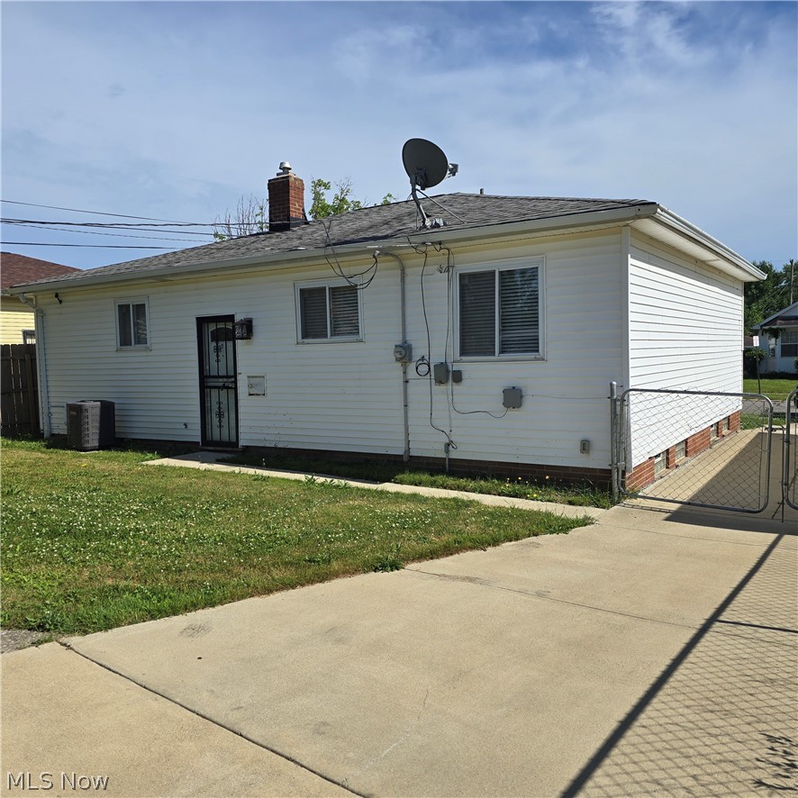 16811 Priebe Avenue Cleveland OH 44128