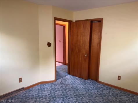 1758 Lancaster Drive Youngstown OH 44511