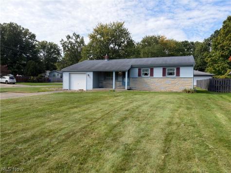 1758 Lancaster Drive Youngstown OH 44511
