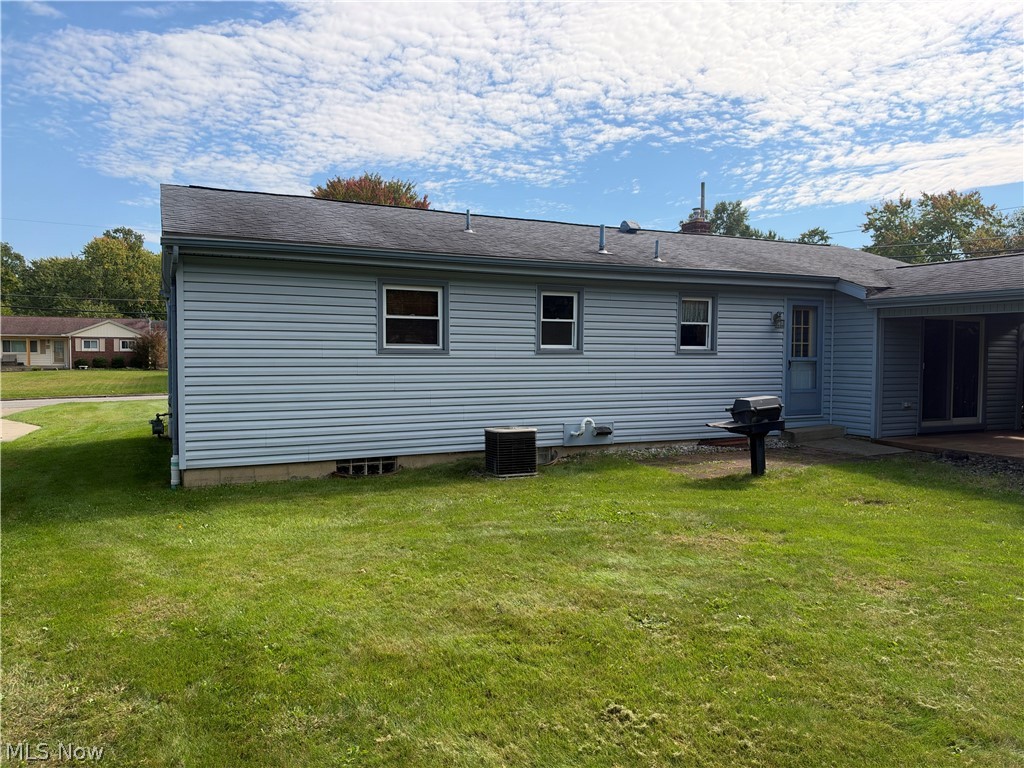 1758 Lancaster Drive Youngstown OH 44511