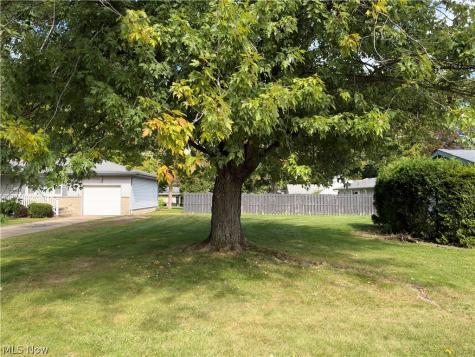 1758 Lancaster Drive Youngstown OH 44511