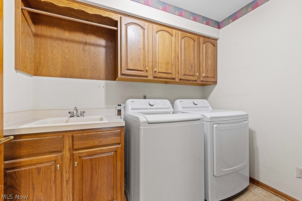 6962 Mapleridge Circle NW Canton OH 44718