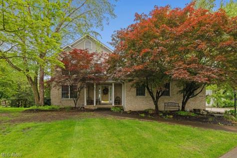 6962 Mapleridge Circle NW Canton OH 44718