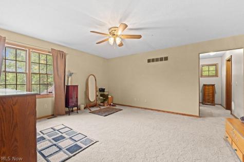 6962 Mapleridge Circle NW Canton OH 44718