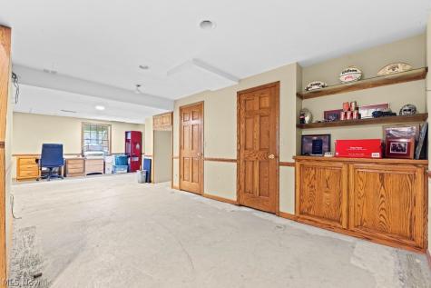 6962 Mapleridge Circle NW Canton OH 44718