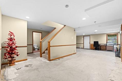6962 Mapleridge Circle NW Canton OH 44718
