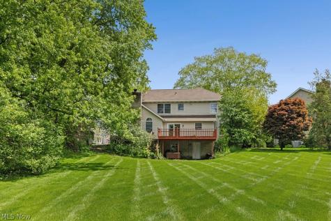 6962 Mapleridge Circle NW Canton OH 44718