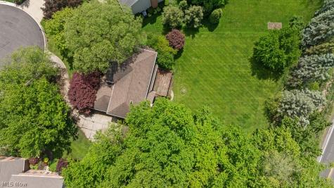 6962 Mapleridge Circle NW Canton OH 44718