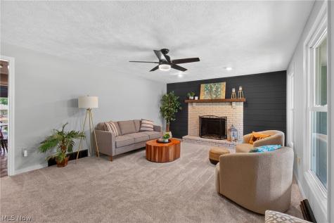 514 Rachel Circle NW Massillon OH 44646