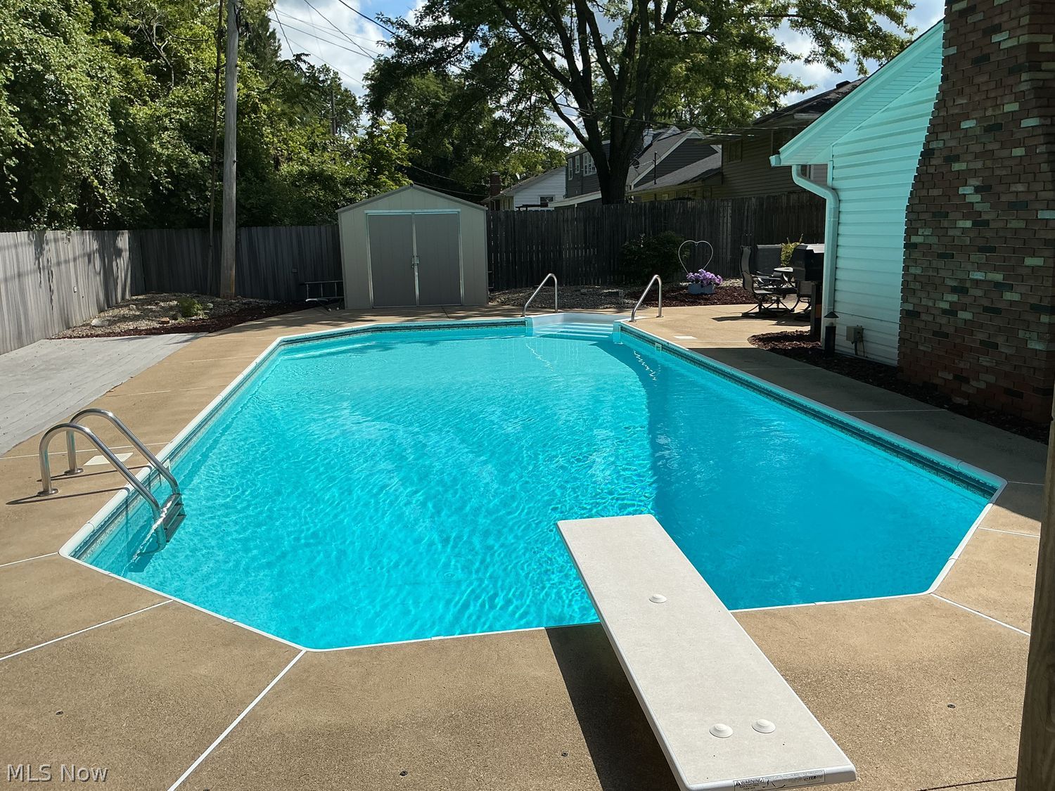 1828 E Skyline Drive Lorain OH 44053