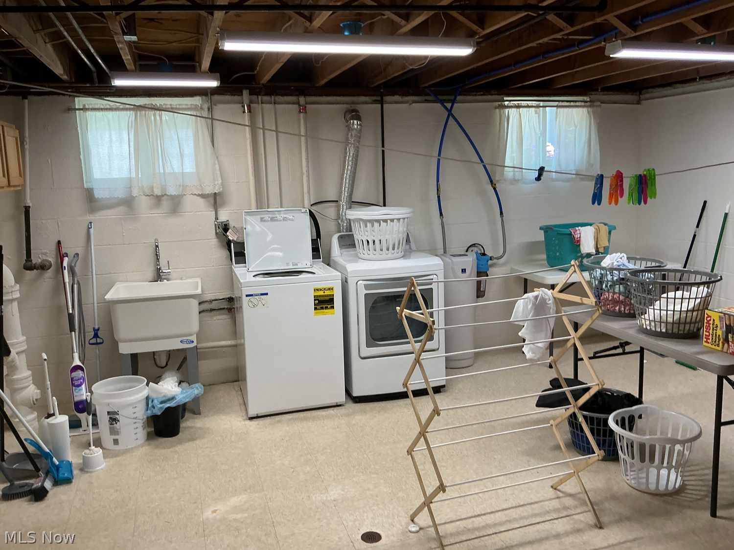 1828 E Skyline Drive Lorain OH 44053