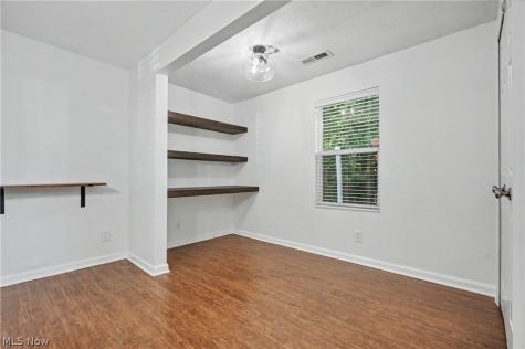 1881 Hanover Street Cuyahoga Falls OH 44221