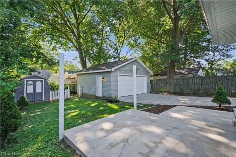 1881 Hanover Street Cuyahoga Falls OH 44221