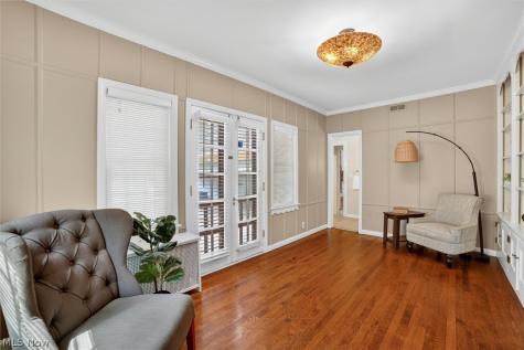 3008 Warrington Road Shaker Heights OH 44120
