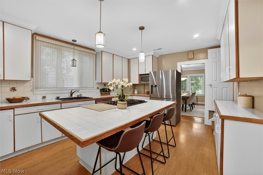 3008 Warrington Road Shaker Heights OH 44120