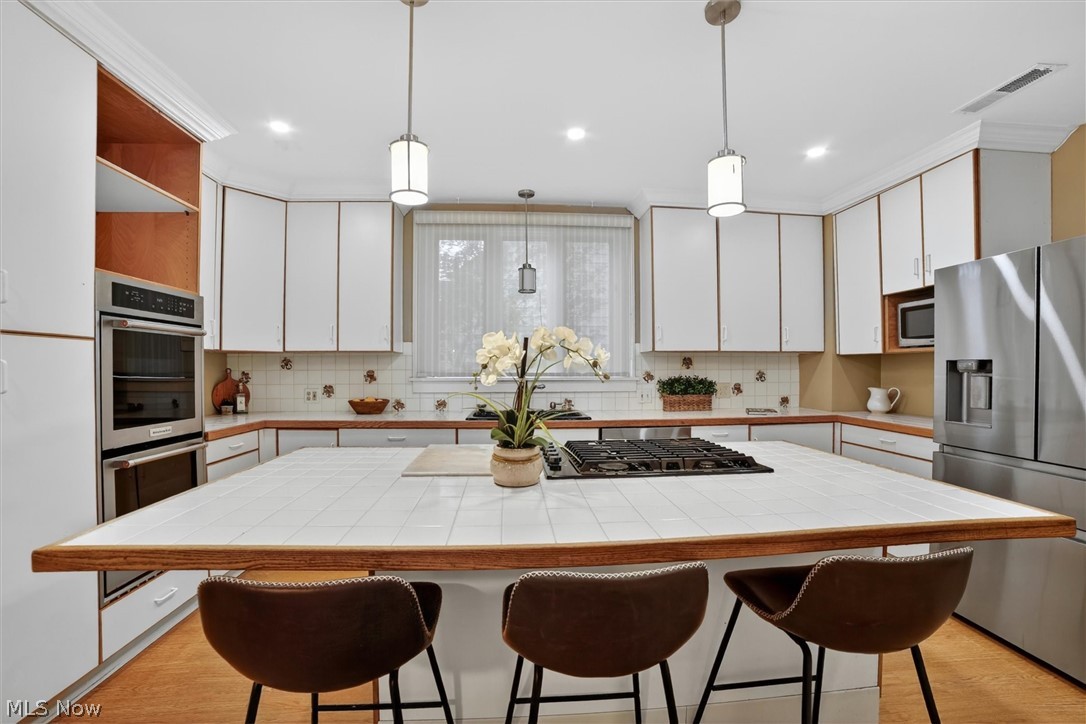 3008 Warrington Road Shaker Heights OH 44120