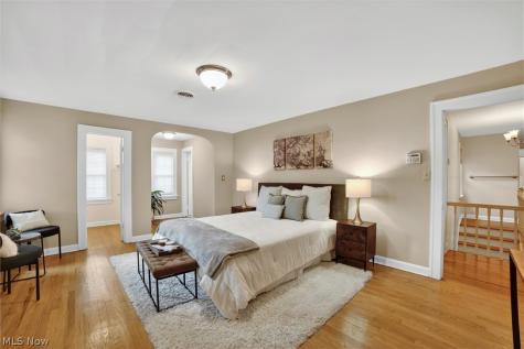 3008 Warrington Road Shaker Heights OH 44120
