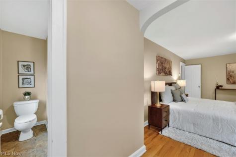 3008 Warrington Road Shaker Heights OH 44120