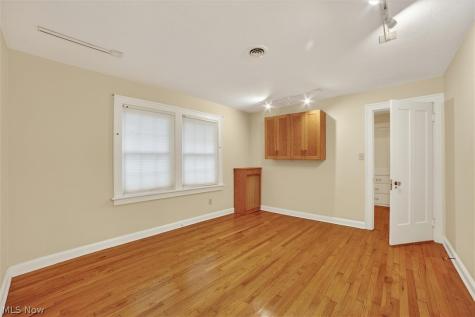 3008 Warrington Road Shaker Heights OH 44120