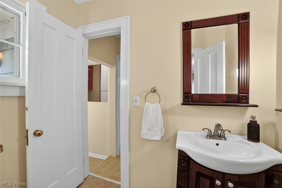 3008 Warrington Road Shaker Heights OH 44120