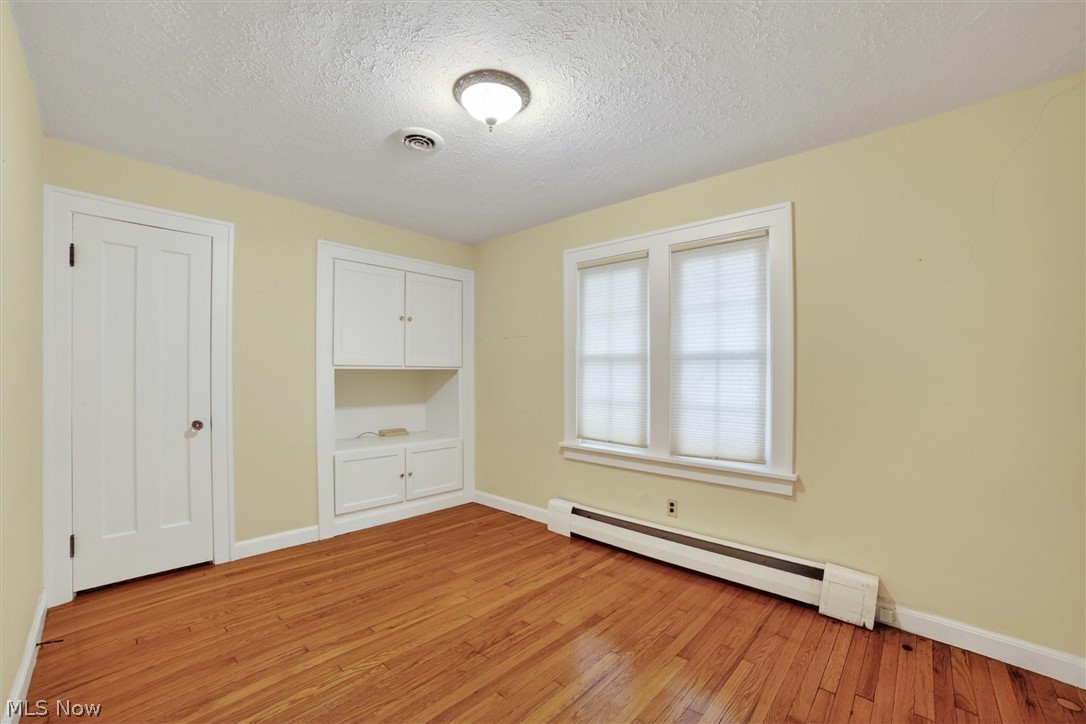 3008 Warrington Road Shaker Heights OH 44120