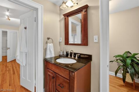 3008 Warrington Road Shaker Heights OH 44120