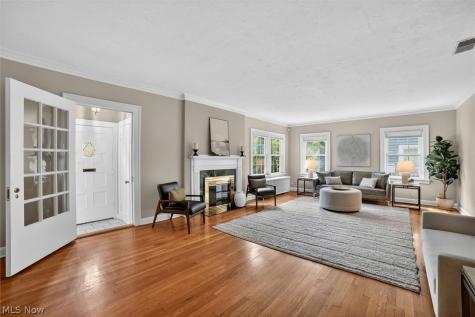 3008 Warrington Road Shaker Heights OH 44120