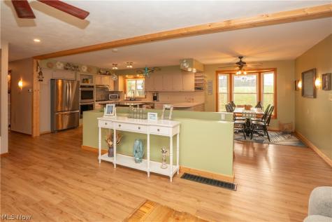 727 Sleepy Hollow Drive Uniontown OH 44685