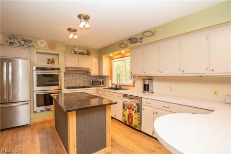 727 Sleepy Hollow Drive Uniontown OH 44685