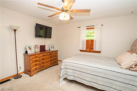 727 Sleepy Hollow Drive Uniontown OH 44685