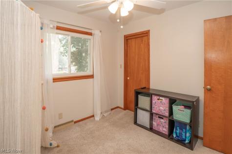 727 Sleepy Hollow Drive Uniontown OH 44685