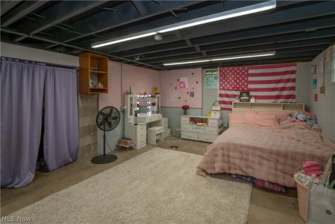 727 Sleepy Hollow Drive Uniontown OH 44685