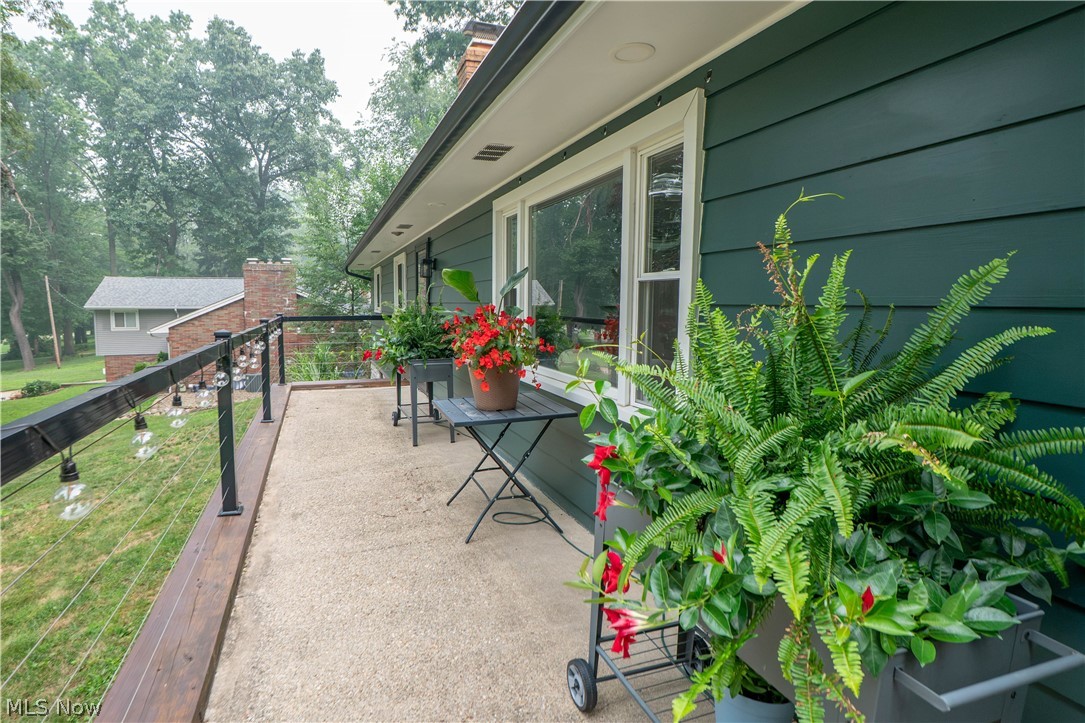 727 Sleepy Hollow Drive Uniontown OH 44685