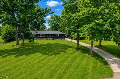 727 Sleepy Hollow Drive Uniontown OH 44685