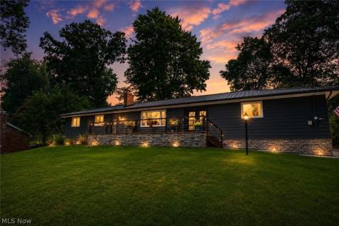 727 Sleepy Hollow Drive Uniontown OH 44685