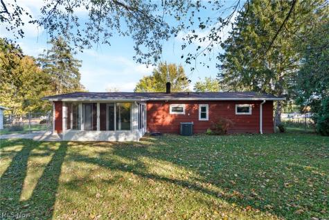 1724 Dannley Drive Brunswick OH 44212
