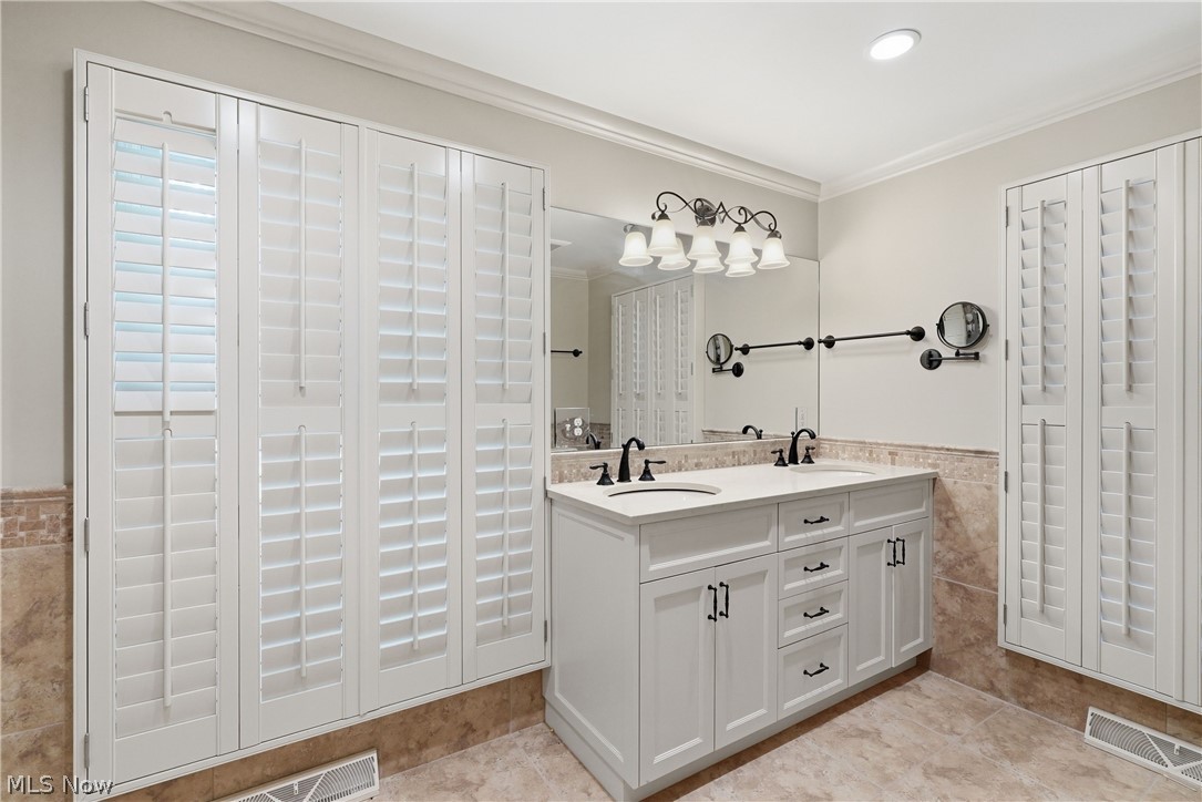 3427 Lanark Lane Pepper Pike OH 44124