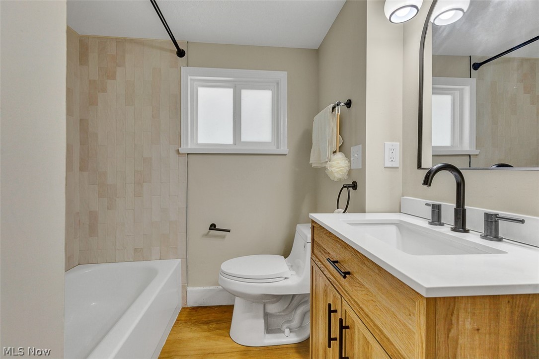 523 Purdue Avenue Elyria OH 44035