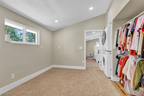 523 Purdue Avenue Elyria OH 44035