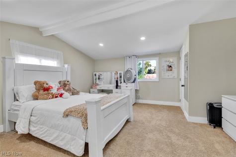 523 Purdue Avenue Elyria OH 44035