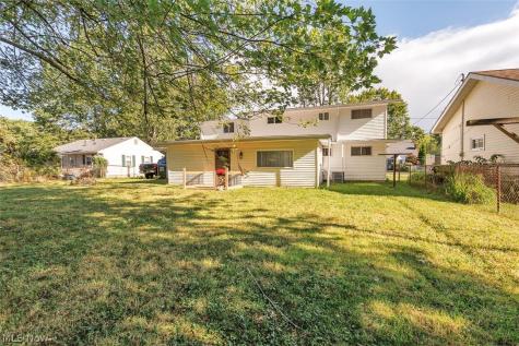 523 Purdue Avenue Elyria OH 44035