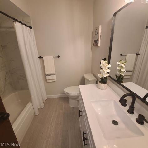 27384 Linwood Circle North Olmsted OH 44070