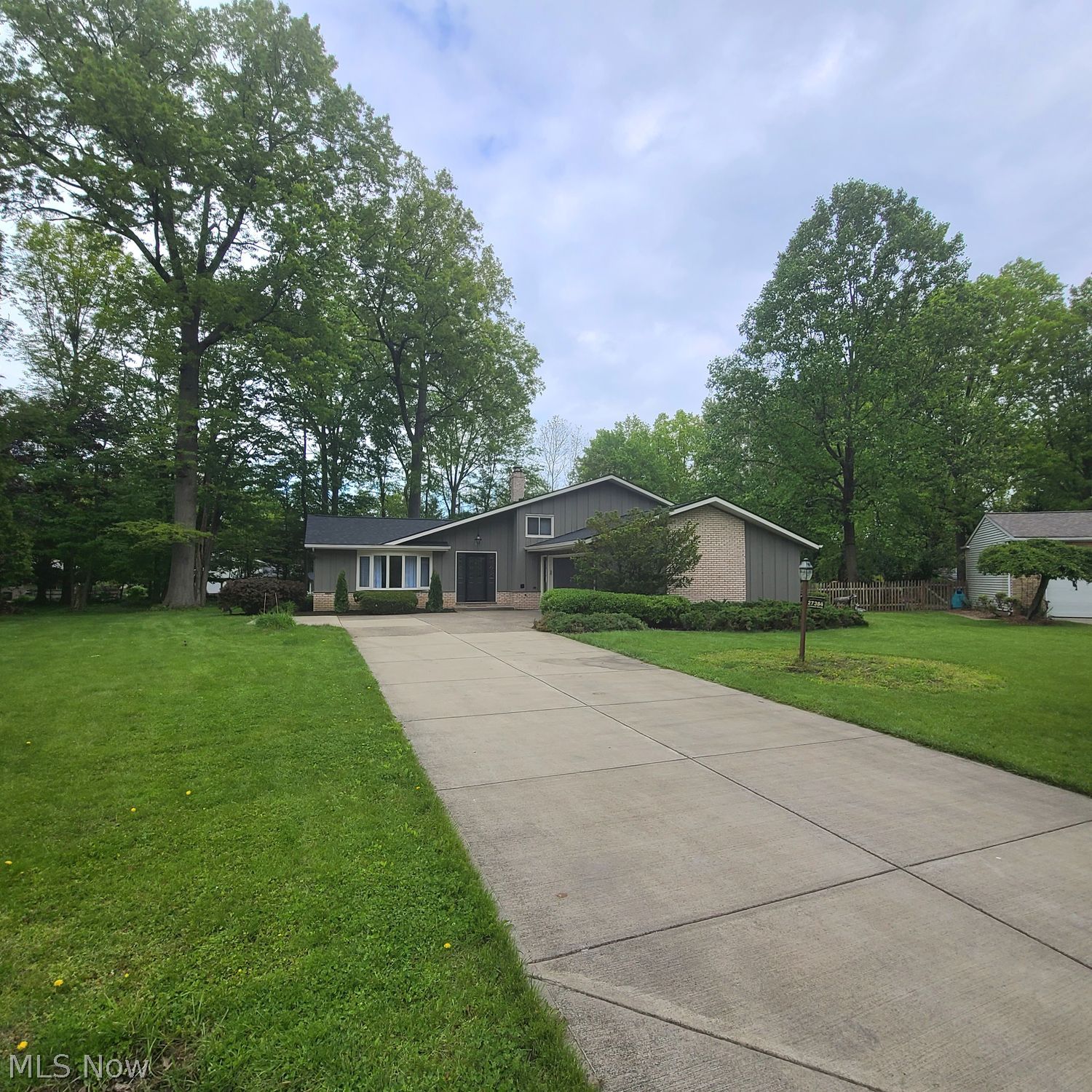 27384 Linwood Circle North Olmsted OH 44070