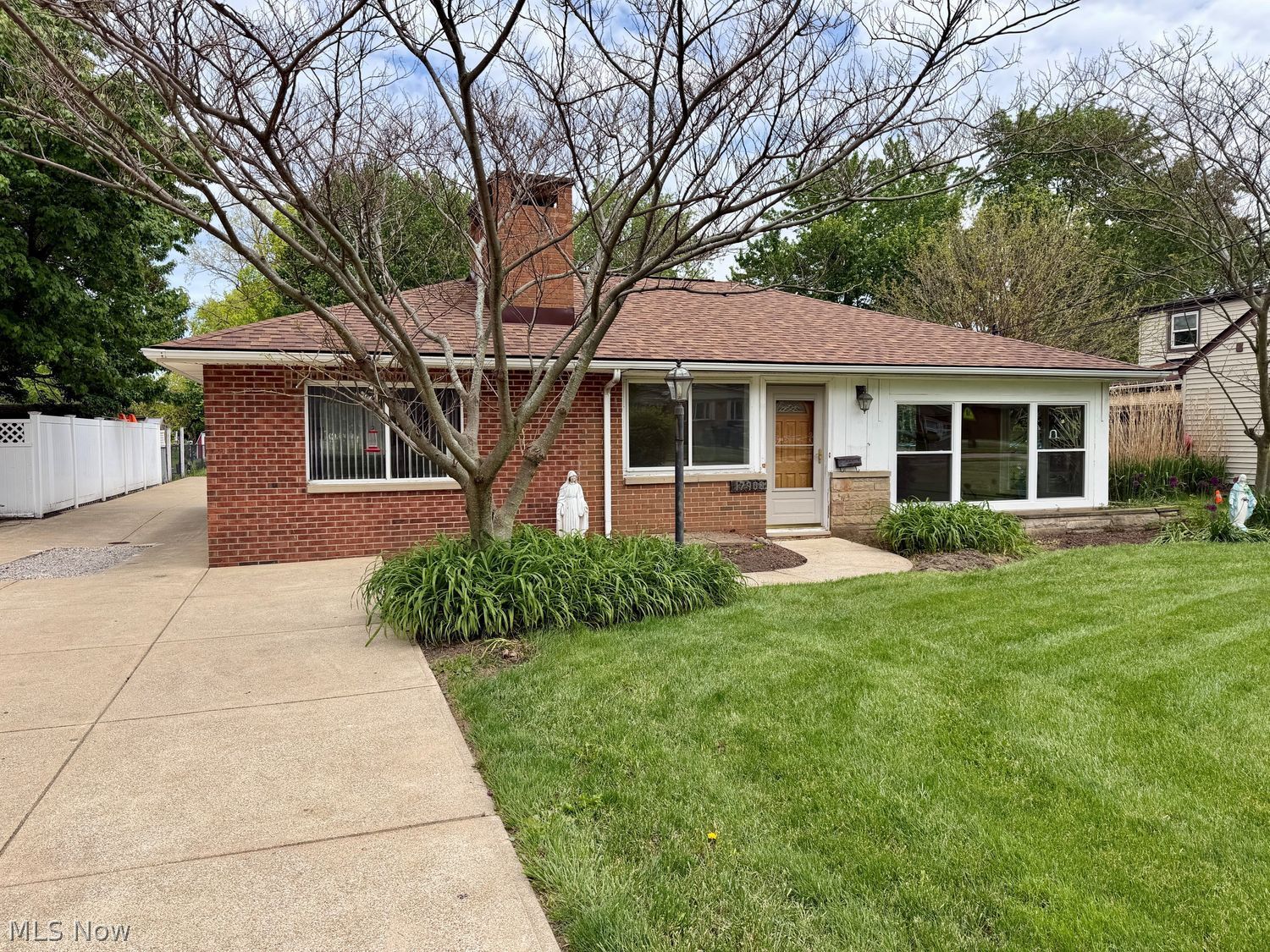 17900 Holland Road Brook Park OH 44142