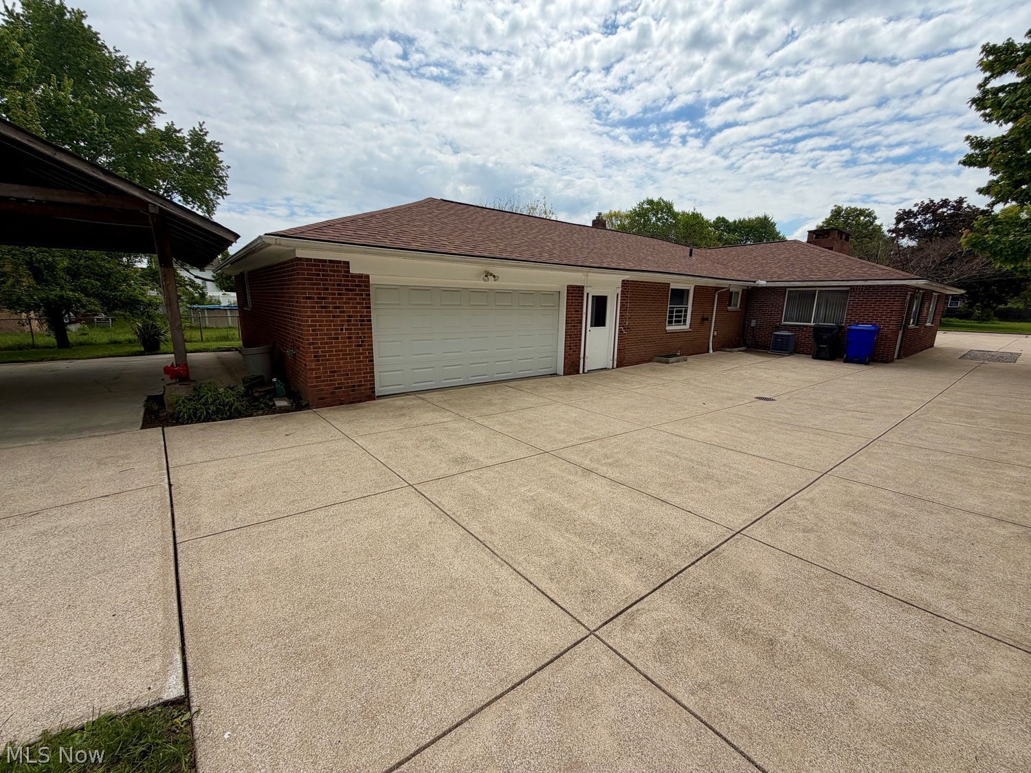 17900 Holland Road Brook Park OH 44142