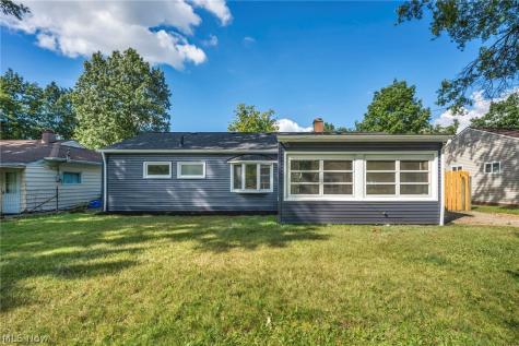 9019 Newkirk Drive Parma Heights OH 44130